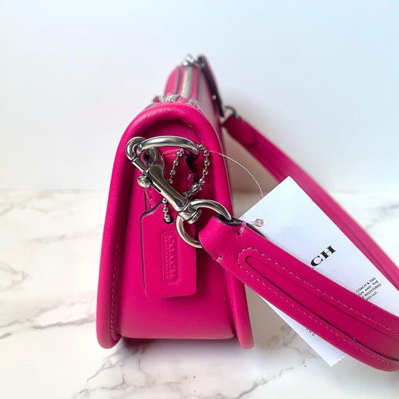 ❌SOLD❌ New Coach Swinger 20 Leather Shoulder Bag DragonFruit Hotpink - Picture 4 of 7
